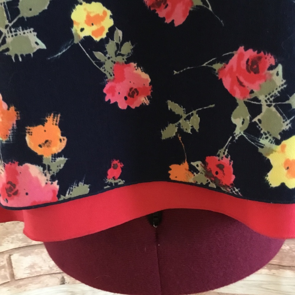 EUC Express Reversible Flower/Pink Racerback Tank - Picture 6 of 8